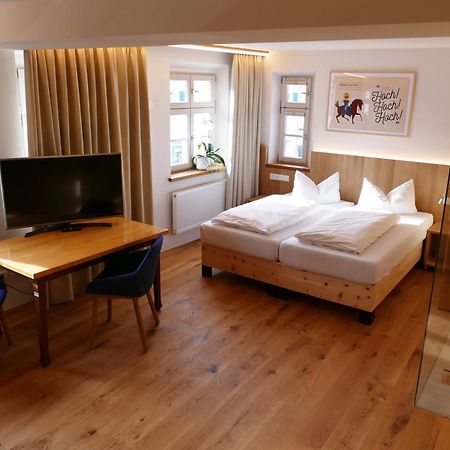 Hotel Zum Schwarzen Ross Und Gutmann Zur Post Hilpoltstein Exterior foto