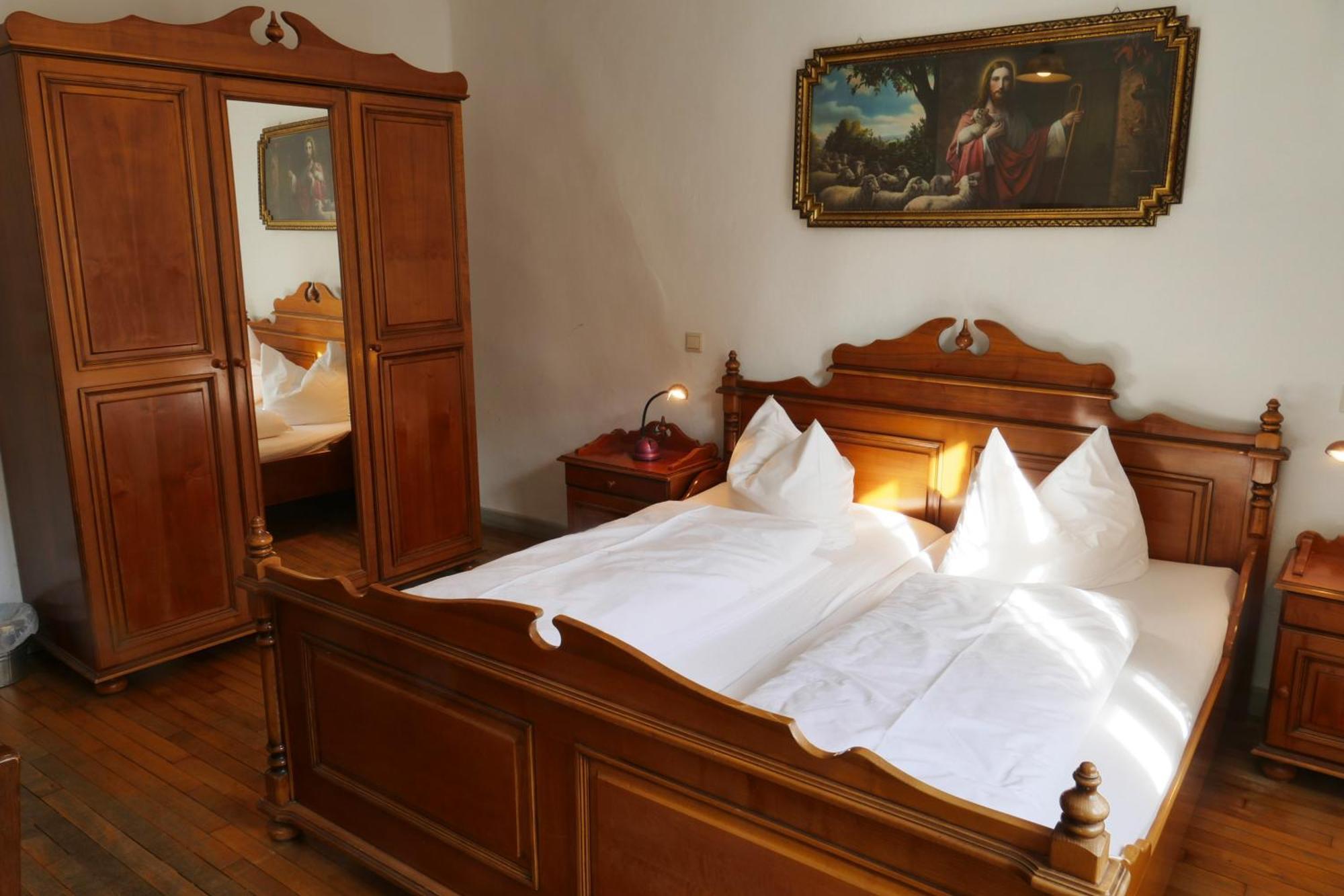 Hotel Zum Schwarzen Ross Und Gutmann Zur Post Hilpoltstein Exterior foto