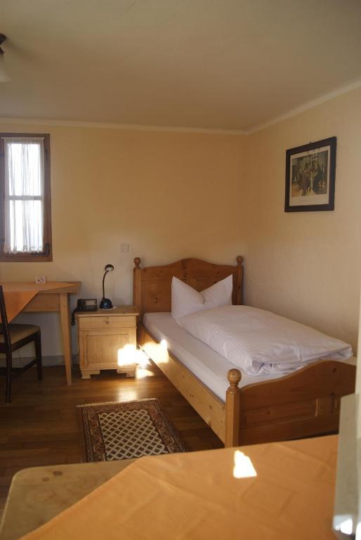 Hotel Zum Schwarzen Ross Und Gutmann Zur Post Hilpoltstein Habitación foto